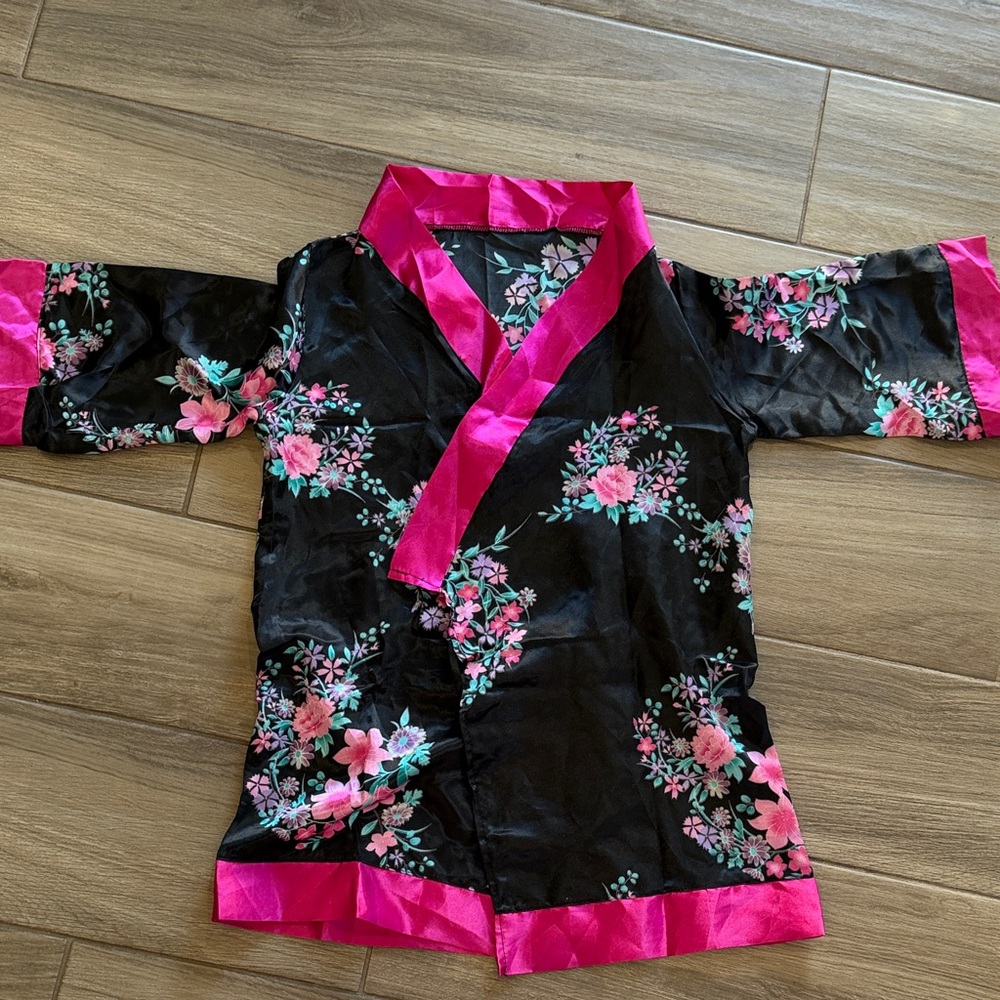 Floral Kimono Robe with Pink Trim